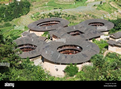 Hakka Tulou Villages: A UNESCO World Heritage Site of Earthen Majesty and Ancient Tradition!