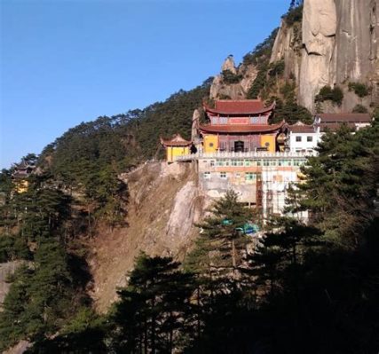 Qingyang Stone Drum Mountain!  Experience the Majestic Peak and Ancient Buddhist Relics