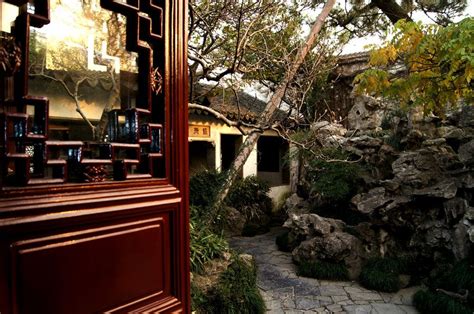 The Humble Administrator's Garden: A Tranquil Oasis for Wandering Souls and Zen Enthusiasts!