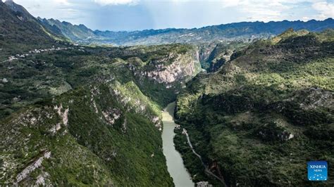 Huajiang Scenic Area - A Feast for the Eyes and Adventure Playground of Guizhou Province!