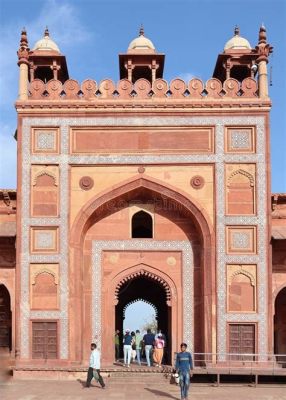  Shah Jahan Mosque, a Majestic Wonder Built From Red Sandstone!