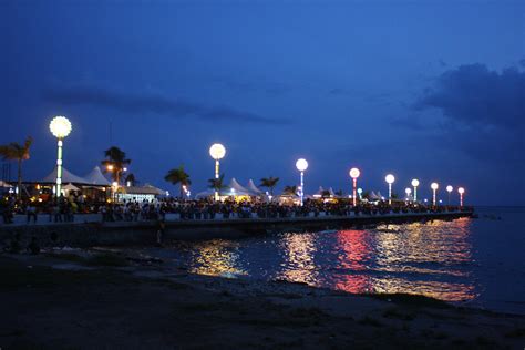 Zamboanga City’s Paseo del Mar: A Waterfront Wonderland Filled With History and Fun!